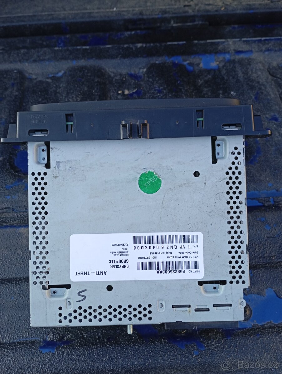 Originál rádio Dodge RAM 1500 - 4