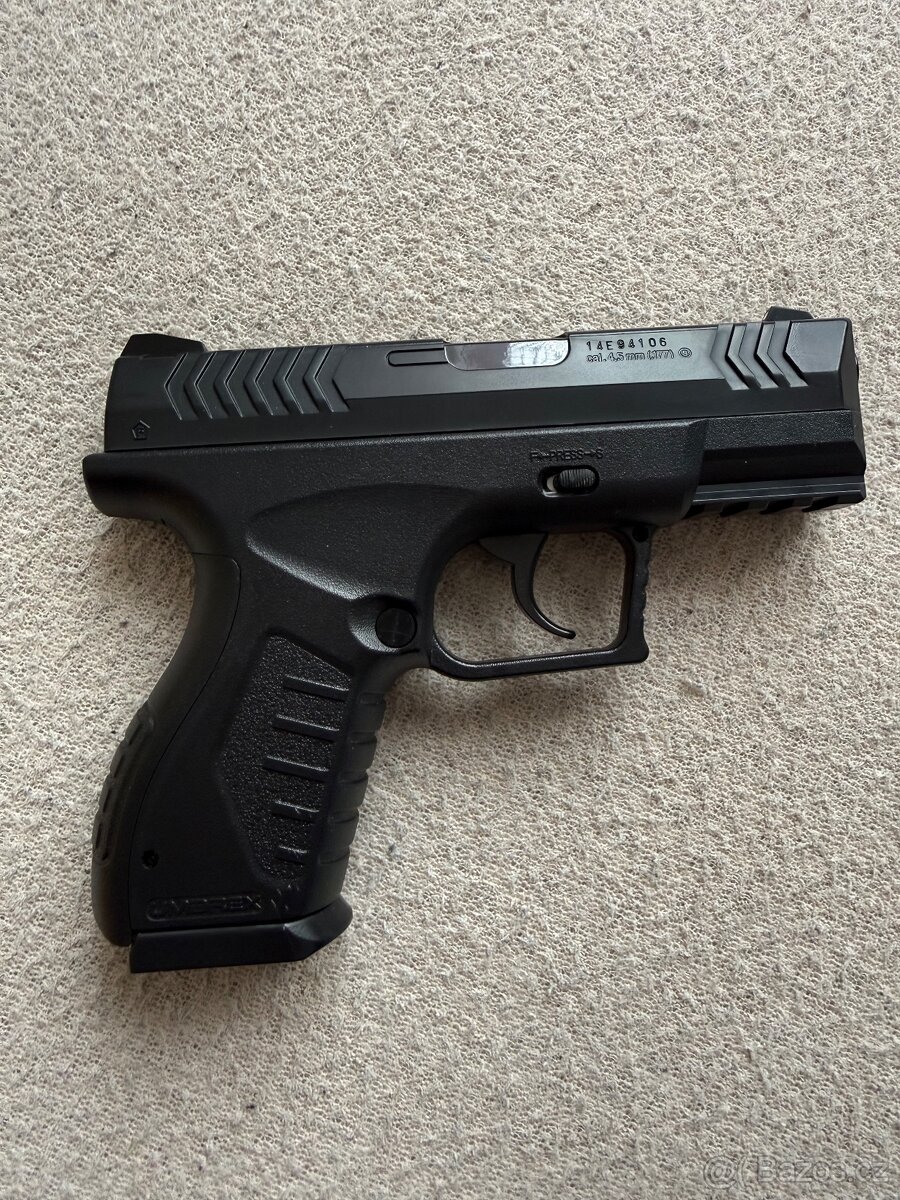 Vzduch. pistole Umarex XBG včetně broků a CO2 - 4