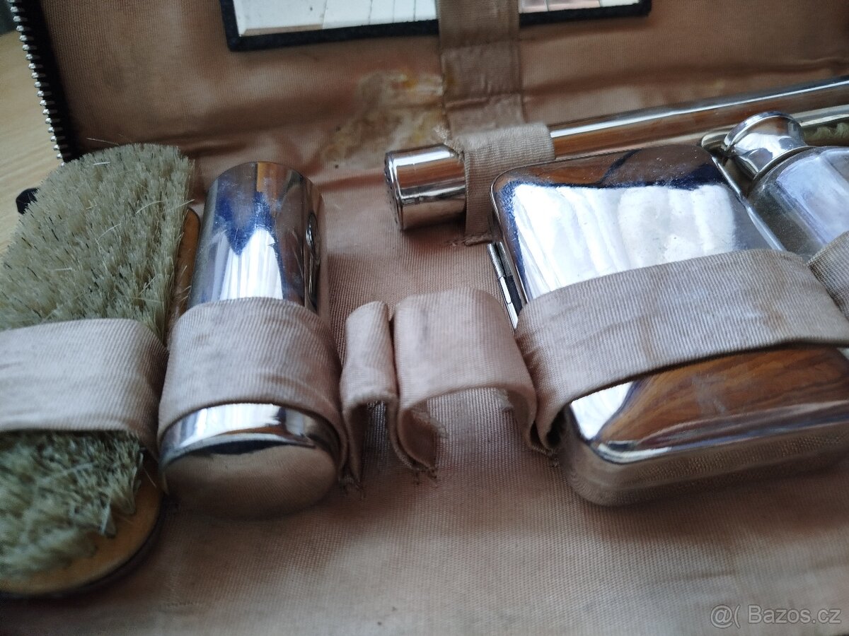 Starožitná kosmetická sada - 4