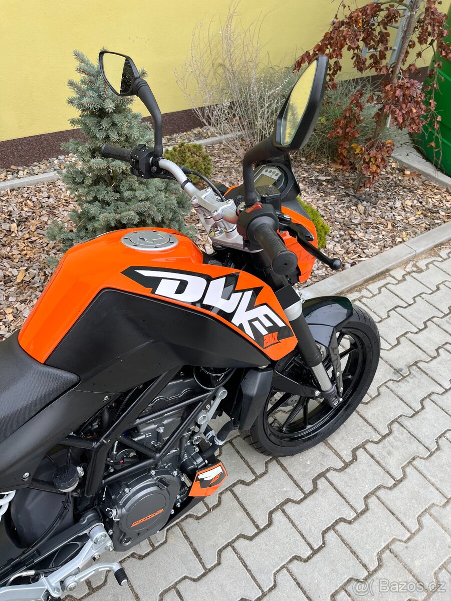 KTM 200 Duke - 4
