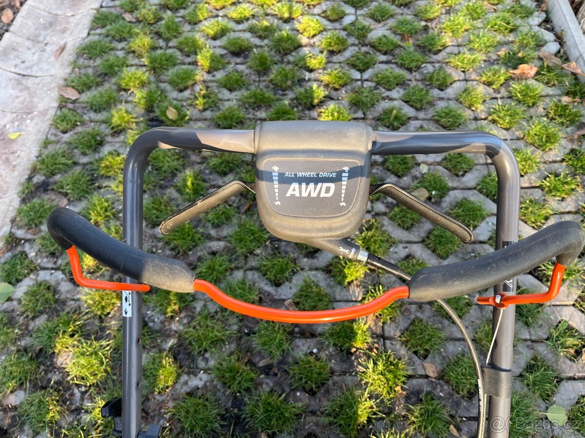 Sekačka AWD Husqarna LC 356AWD - 4