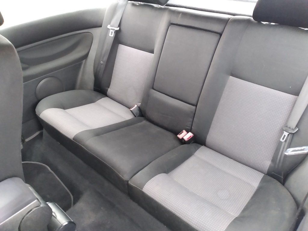 VOLKSWAGEN GOLF 1.4 SPECIAL KLIMA - 4