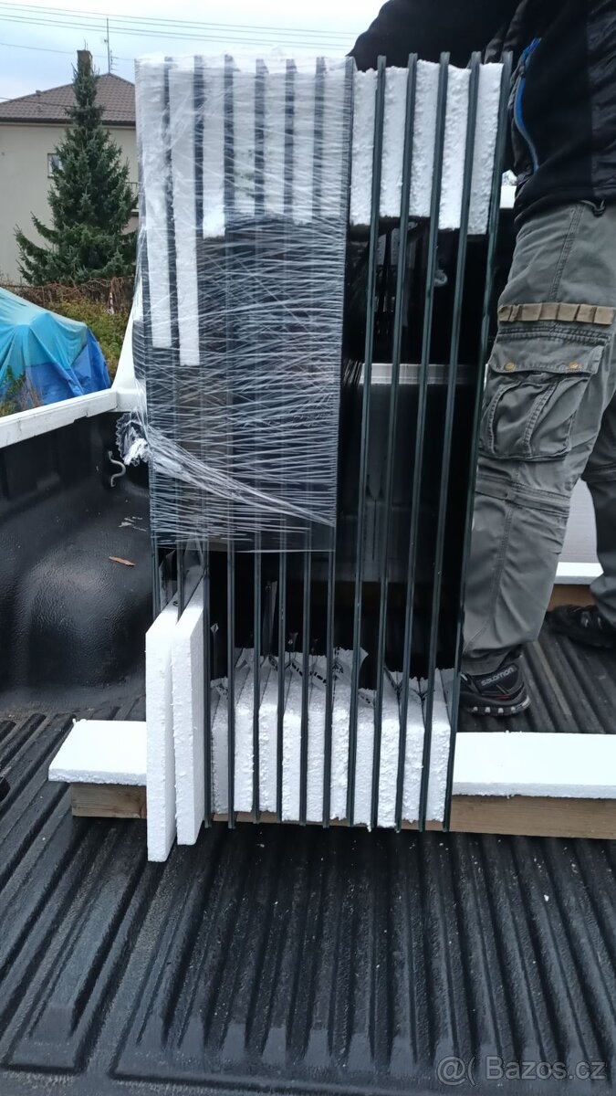 Prodám nové amorfní fotovoltaické panely Solibro SL2-145Wp - 4