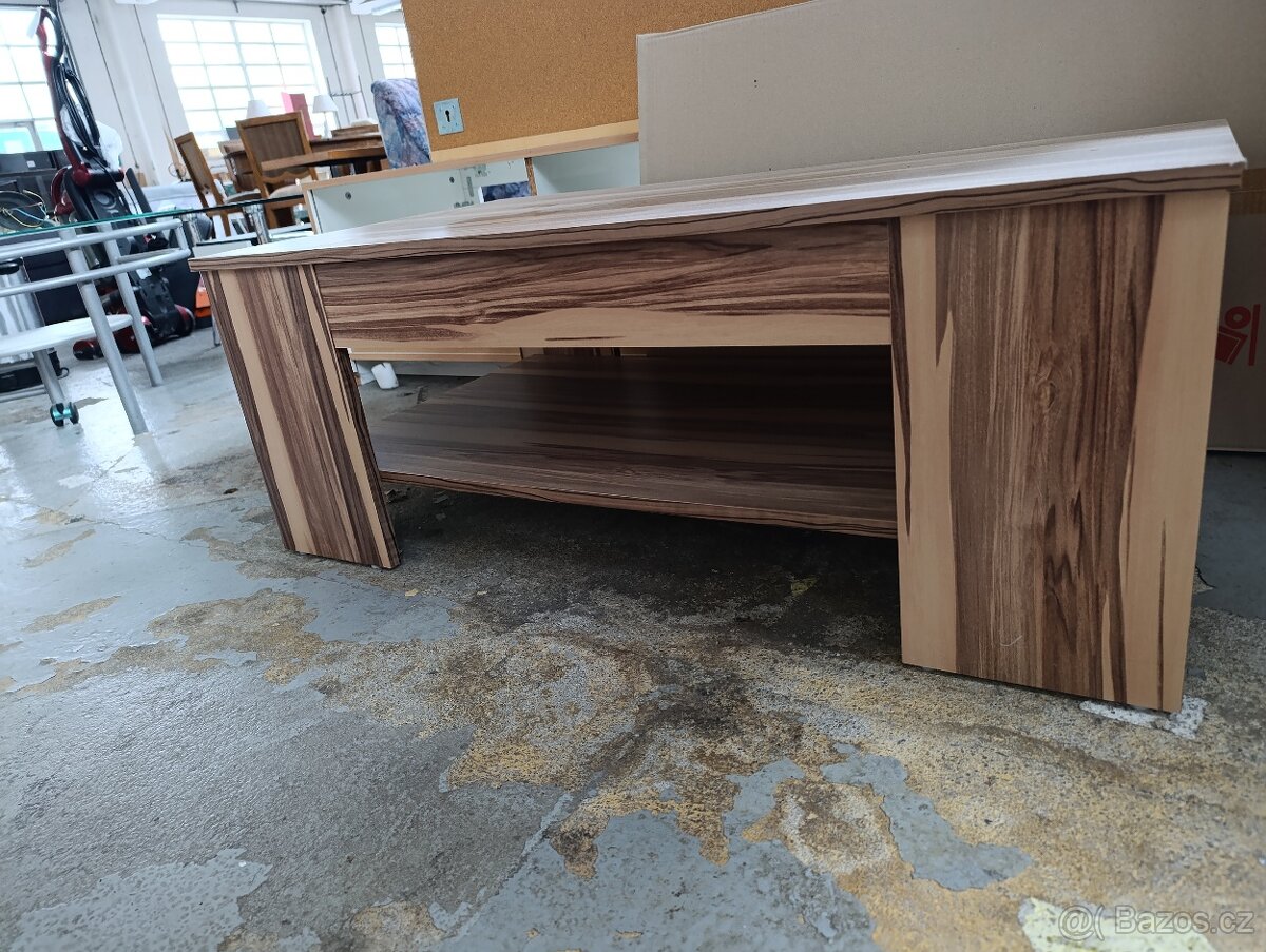 Nový konferenční stolek. - 4