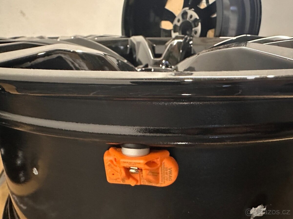 4M0601025C original alu kola audi q7 r19 - 4