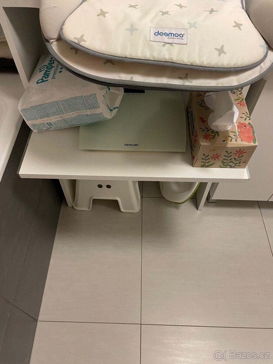 Přebalovací pult - 4