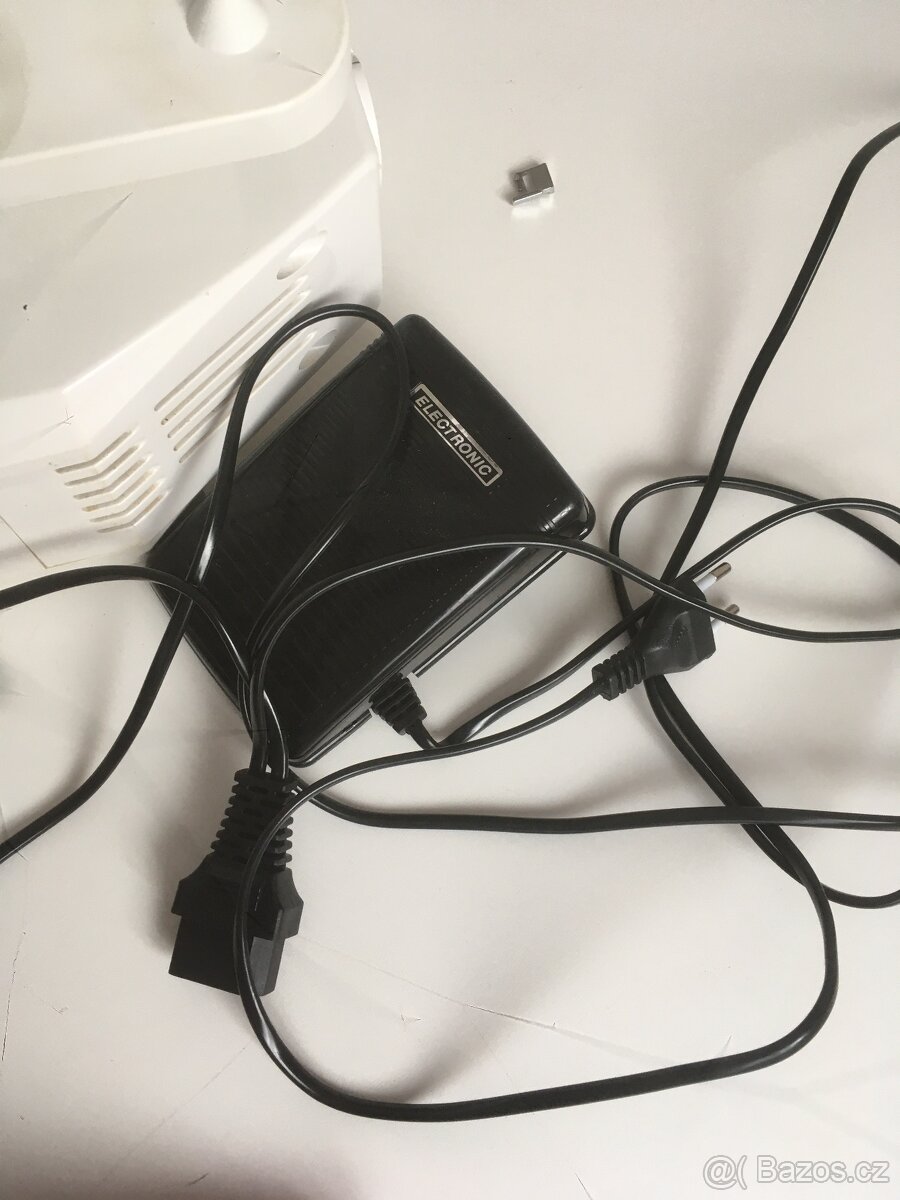 Šicí stroj overlock - 4