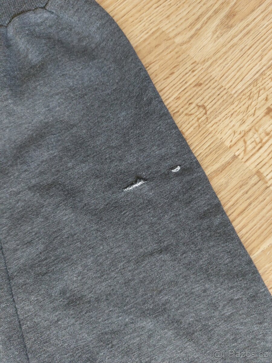 Chlapecké tepláky zn. Jean Pascali vel. S - 4