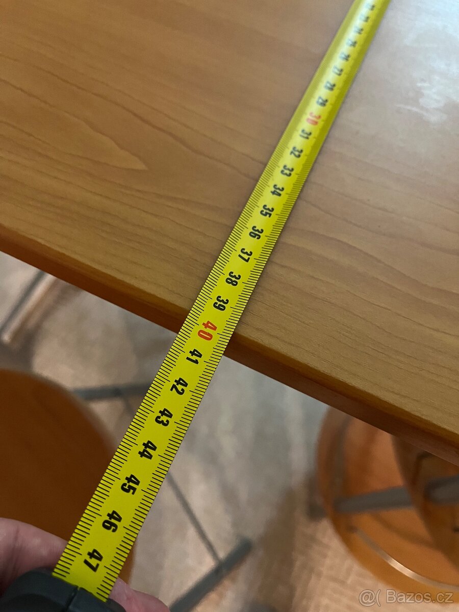 Stůl ke zdi + 2 židle - 4