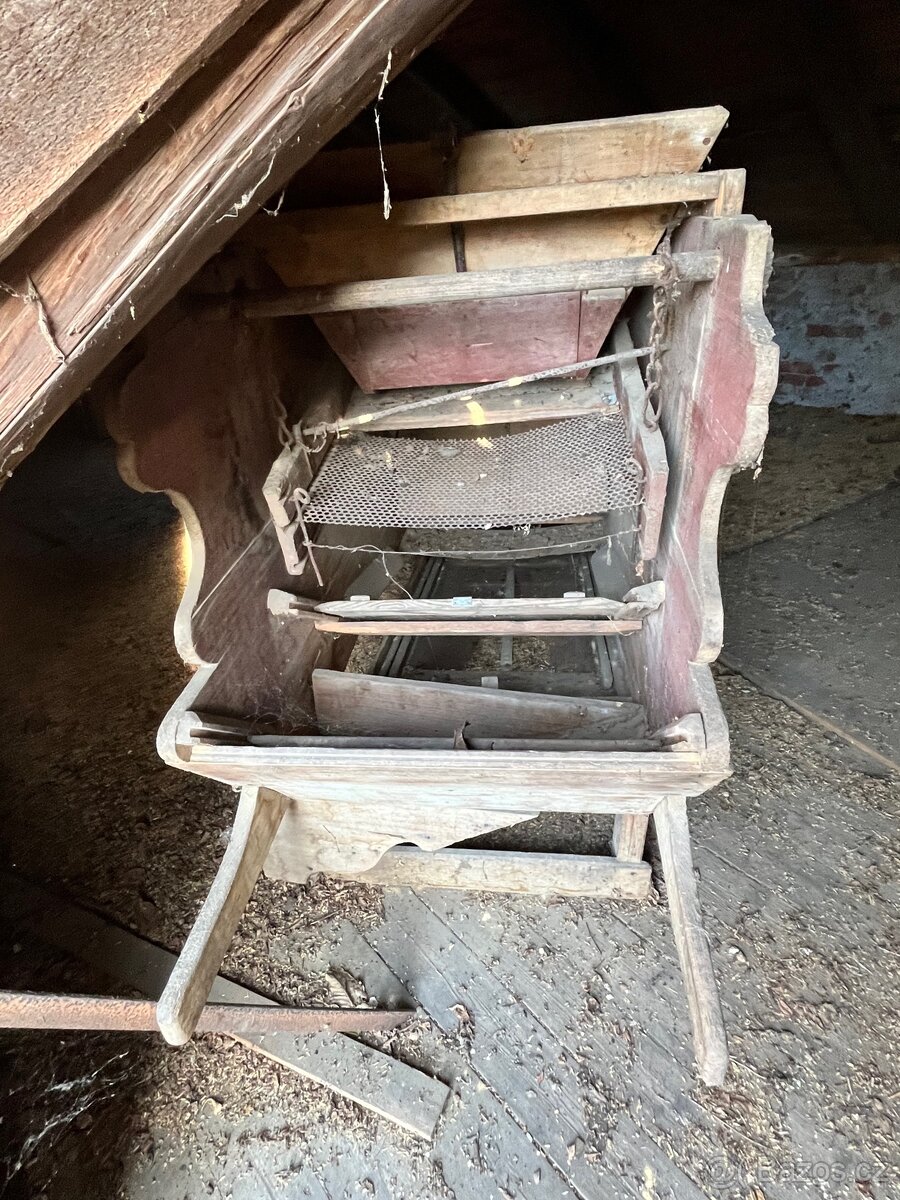 Historicky Fukar-mlátička obilí - 4