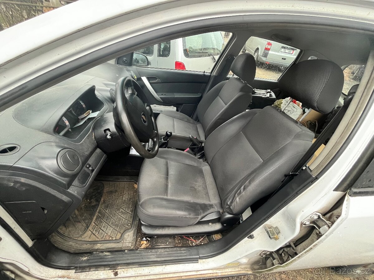 Chevrolet Aveo 2010 NEPOJIZDNÉ - 4