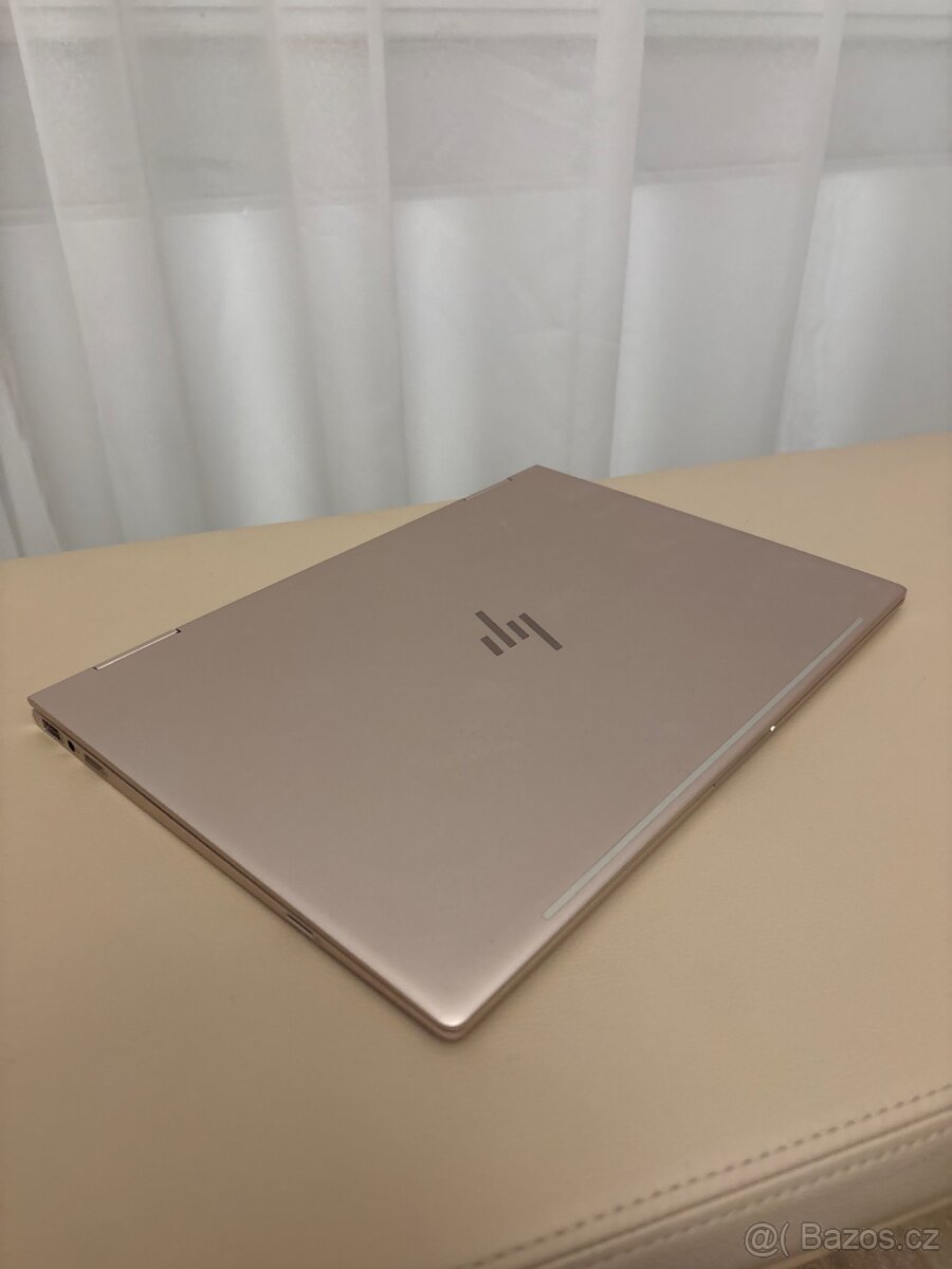 Stylový notebook HP Spectre x360 Convertible 13-ae004nc - 4