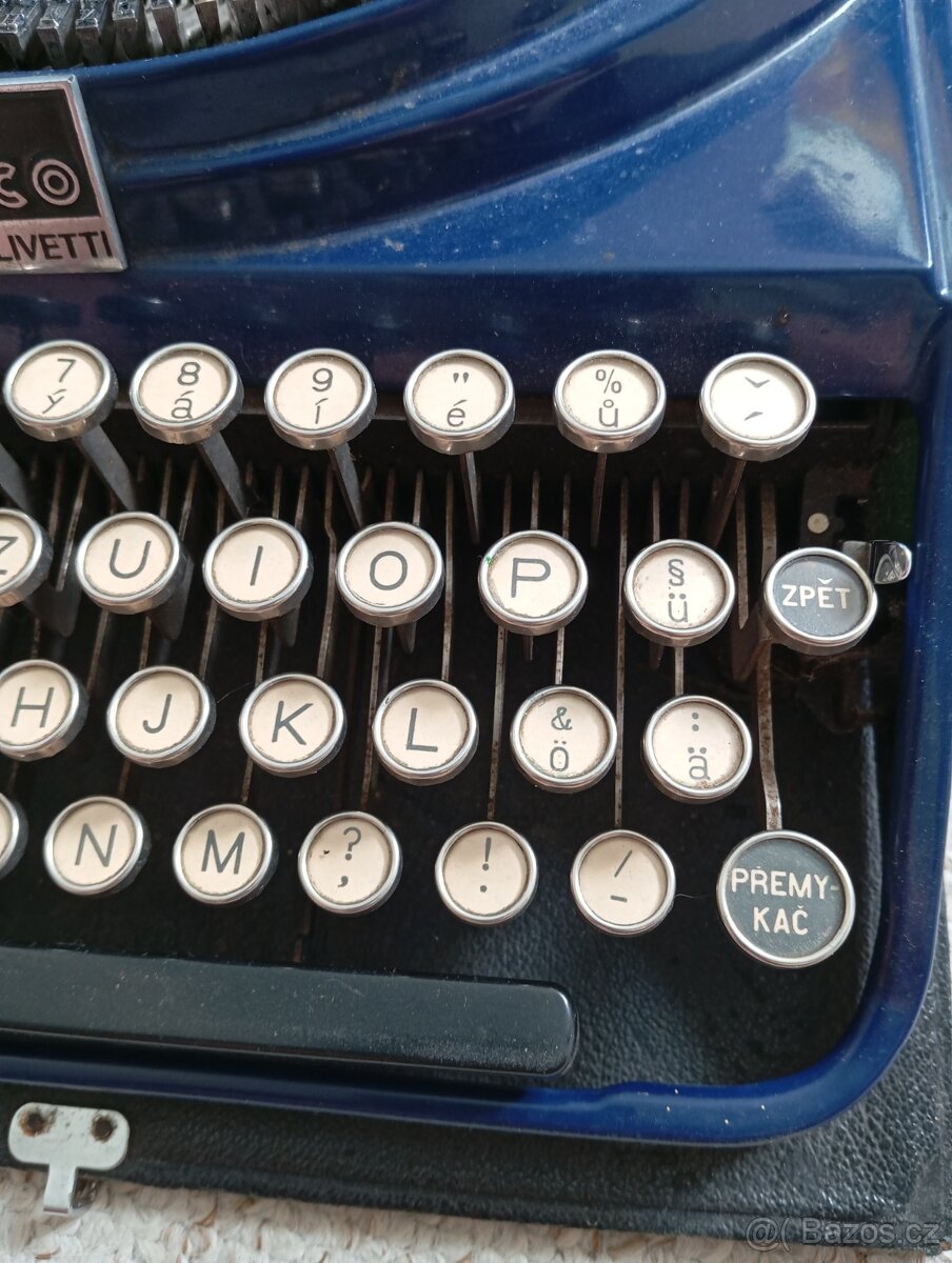 Psací stroj Olivetti s českou klávesnicí - 4