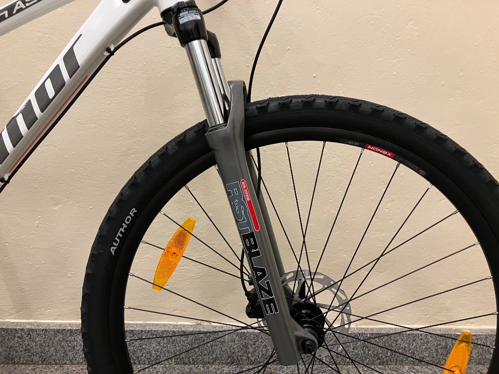 AUTHOR SULUTION 29 ASL, 18" - 4