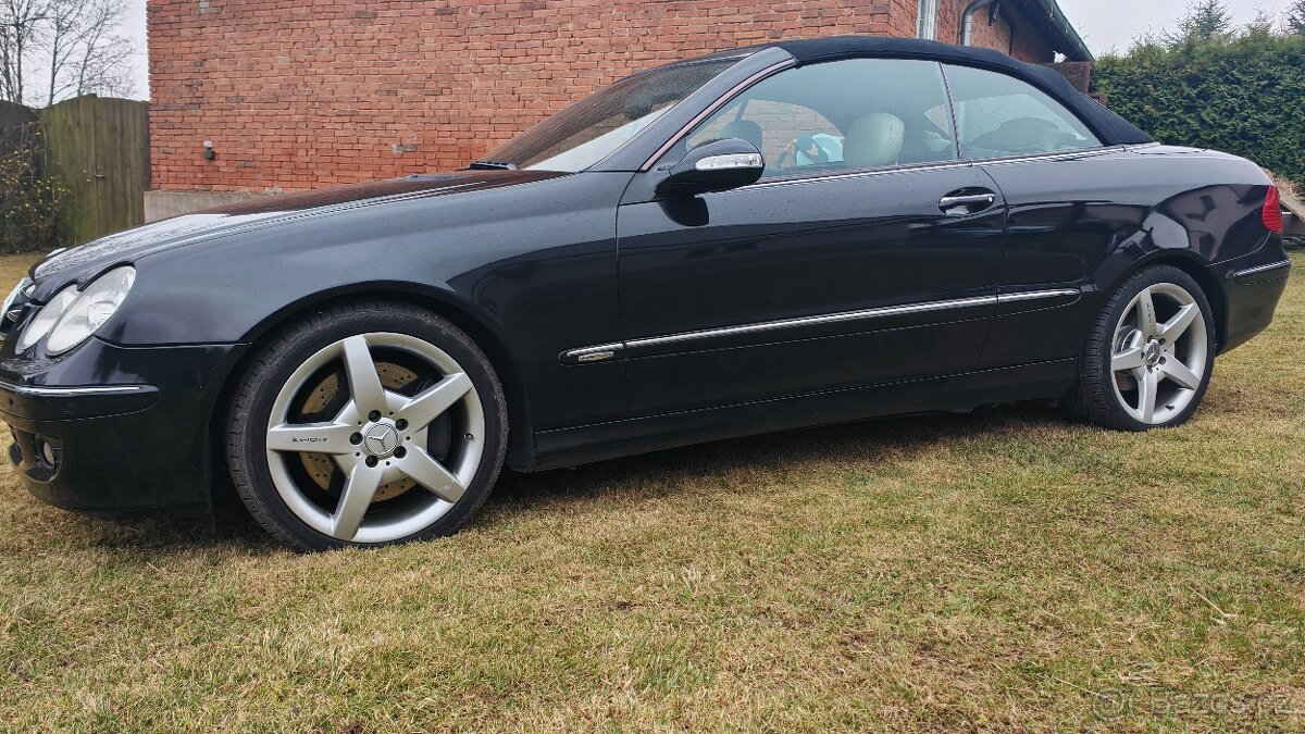 Kabrio Mercedes CLK 320 CDI - 4