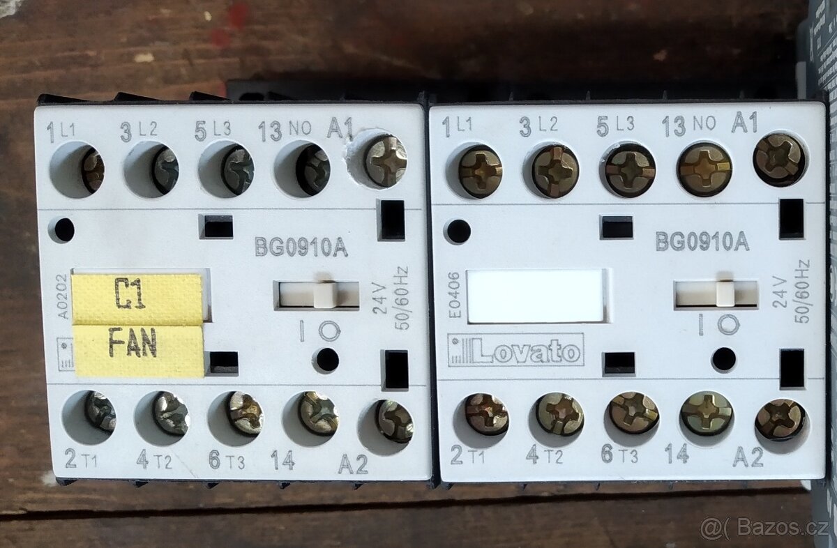 elektroinstalační materiál - 4