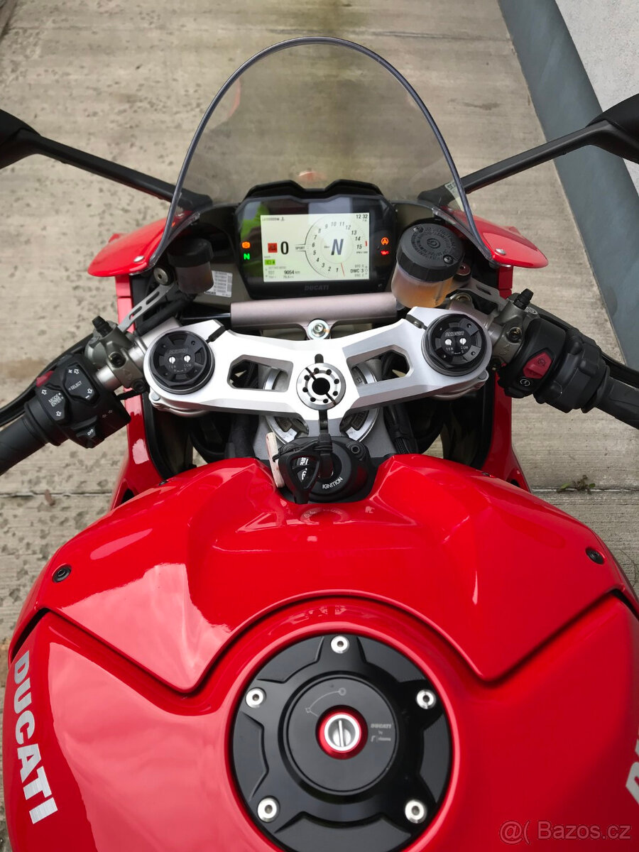 Ducati Panigale V4, 9.064 km - 4