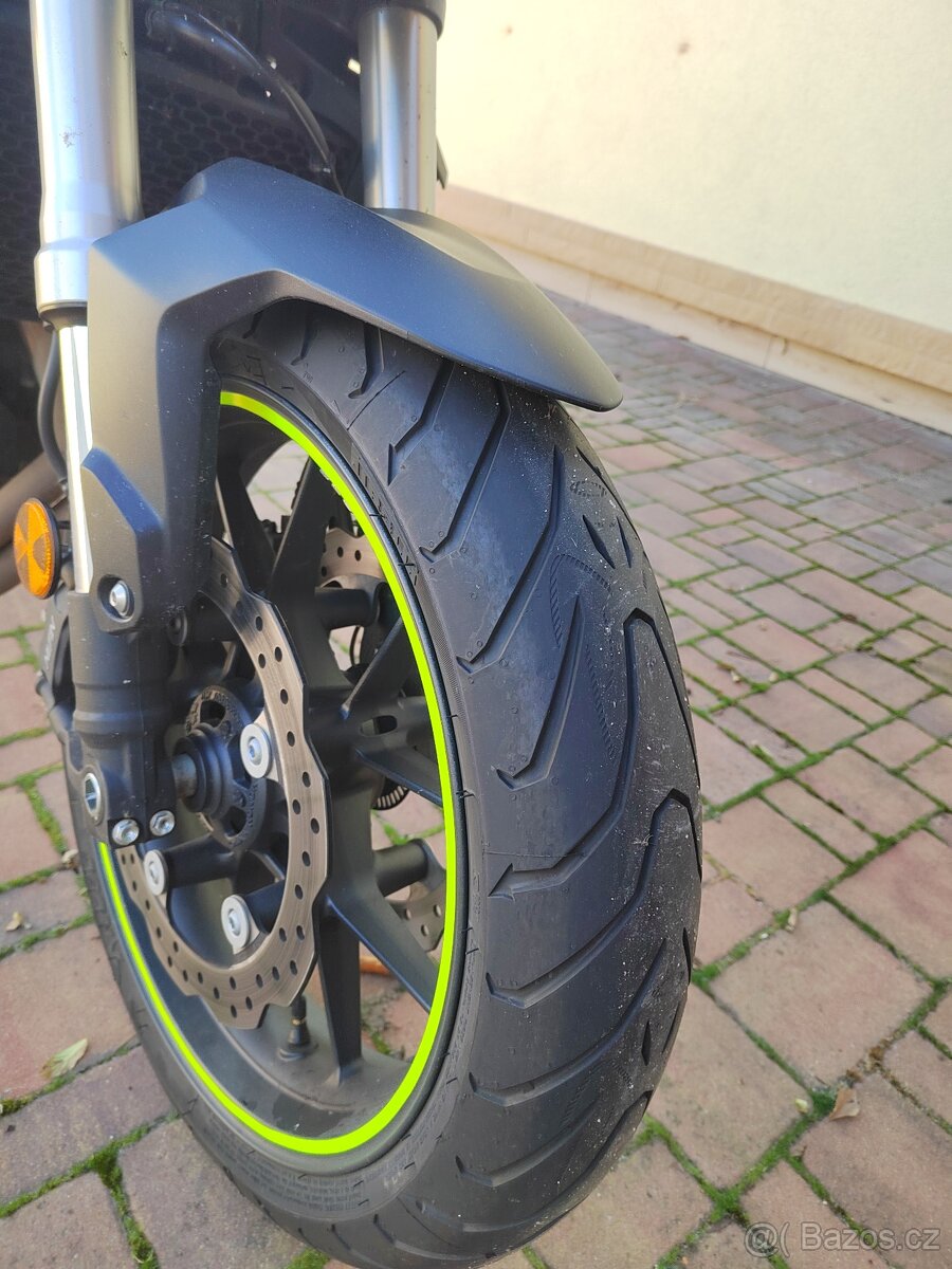 Honda Hornet 750 - 4