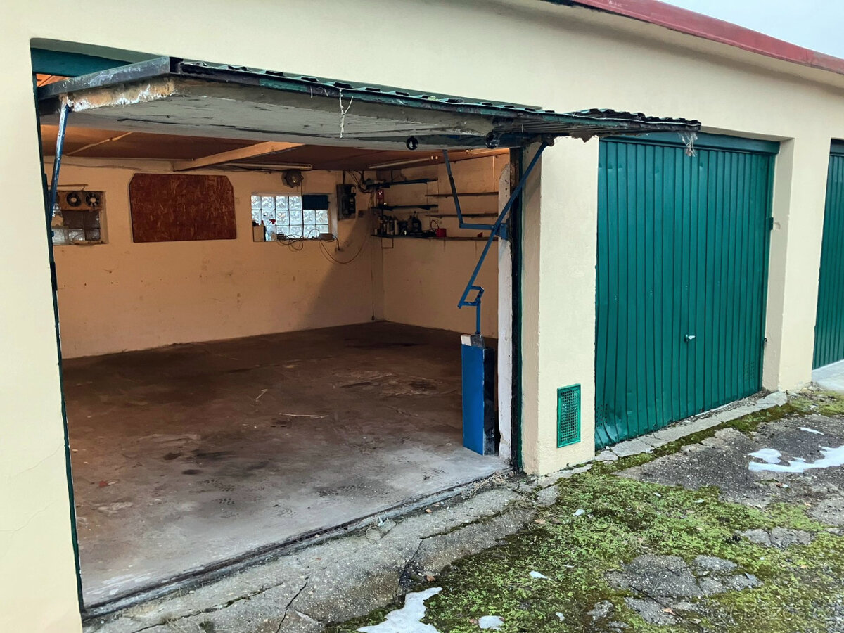 Dvougaráž na bezpečném místě 40m2 - Dlouhodobě - 4