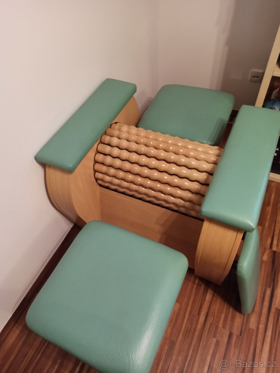 Prodám masážní stroj Rolletic - 4