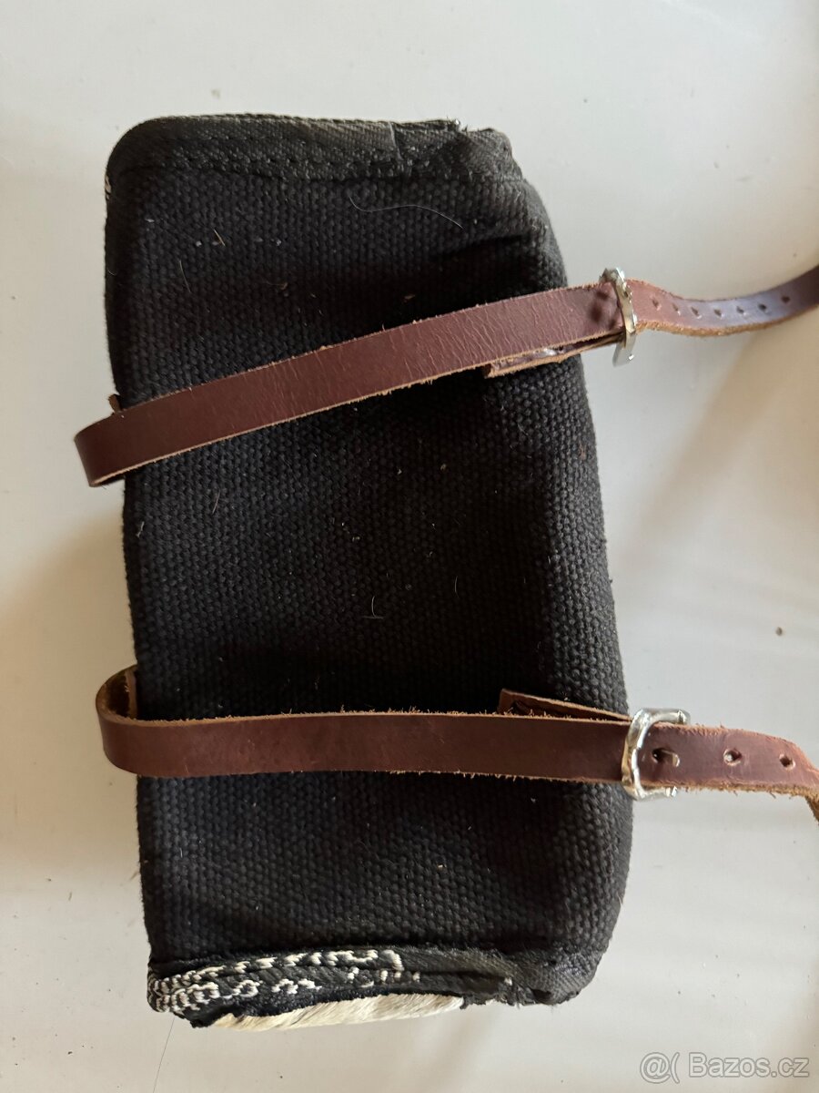 Brašnička na sedlo - 4