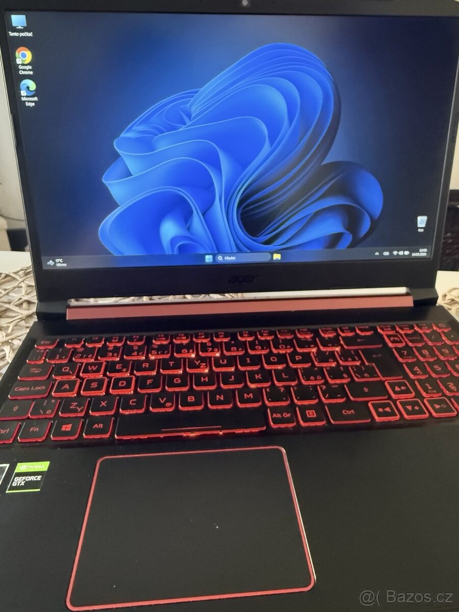 Prodám herní notebook Acer Nitro 5 - 4
