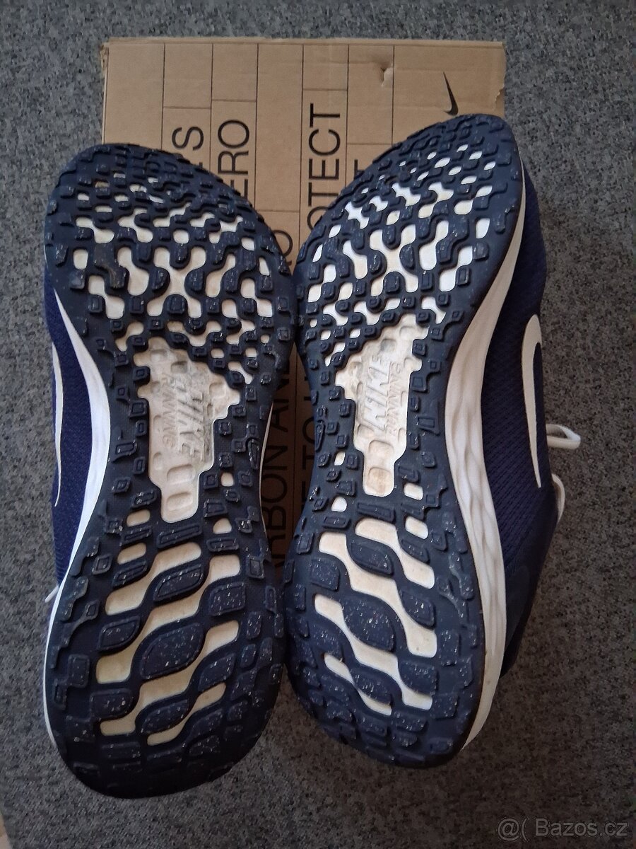 Tenisky NIKE REVOLUTION 45,5 - 4