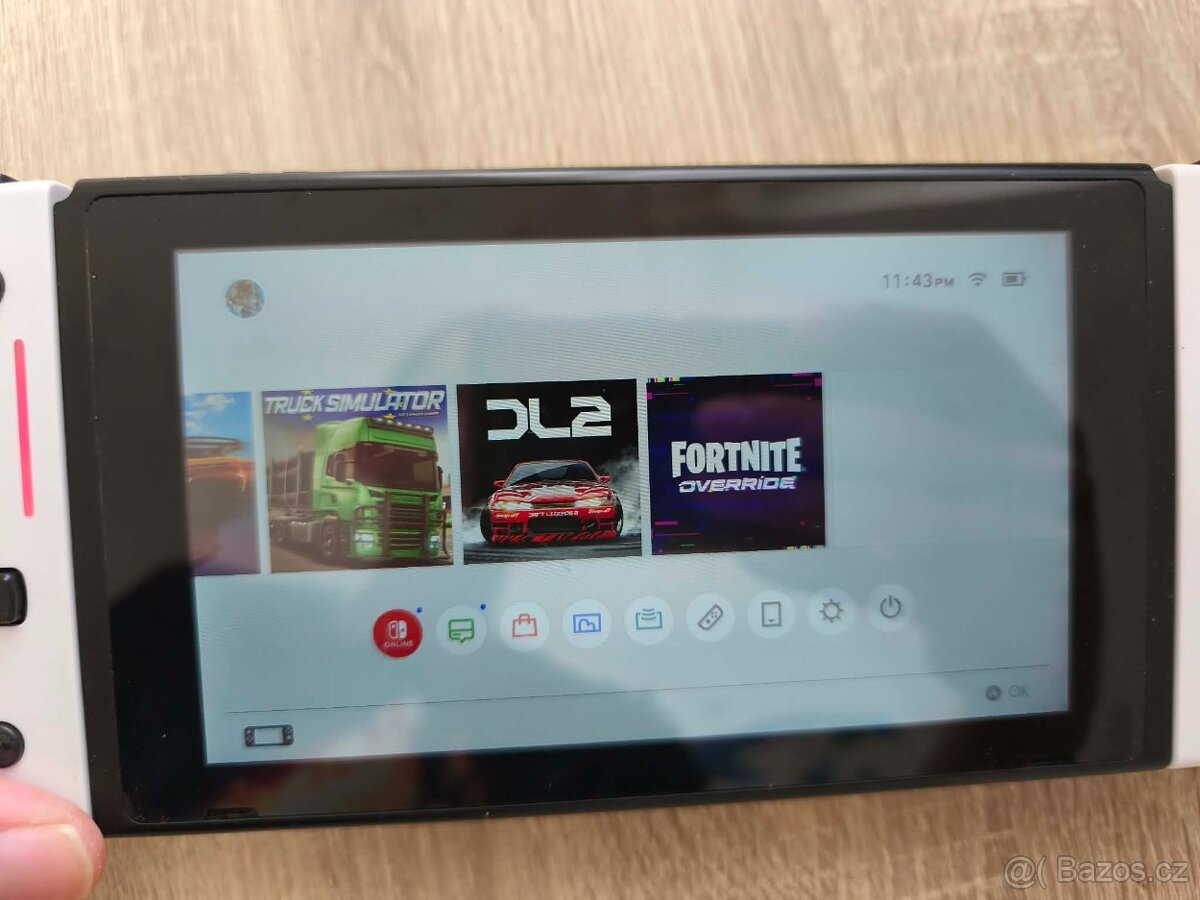 nintendo switch + hra--dobijeci stanice - 4