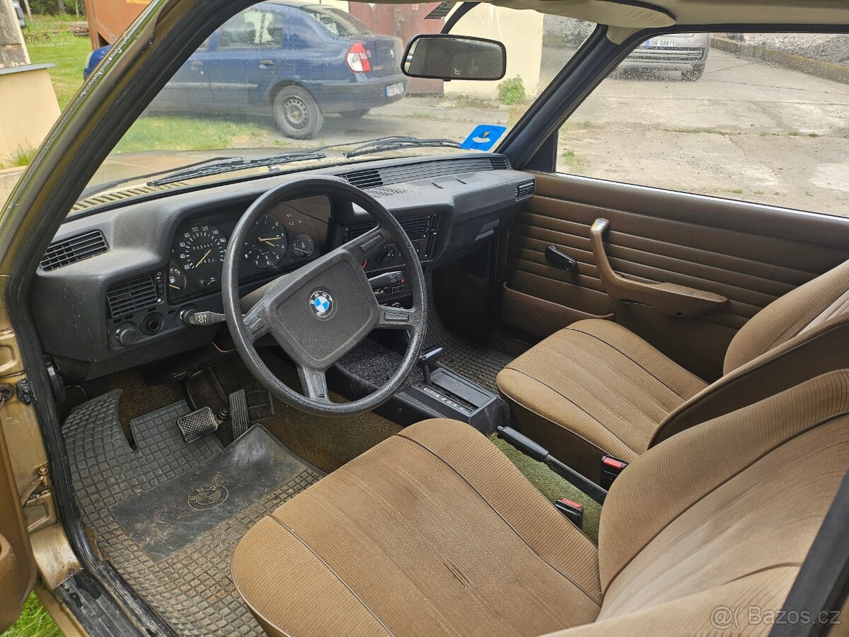 BMW 316i e21 - 4