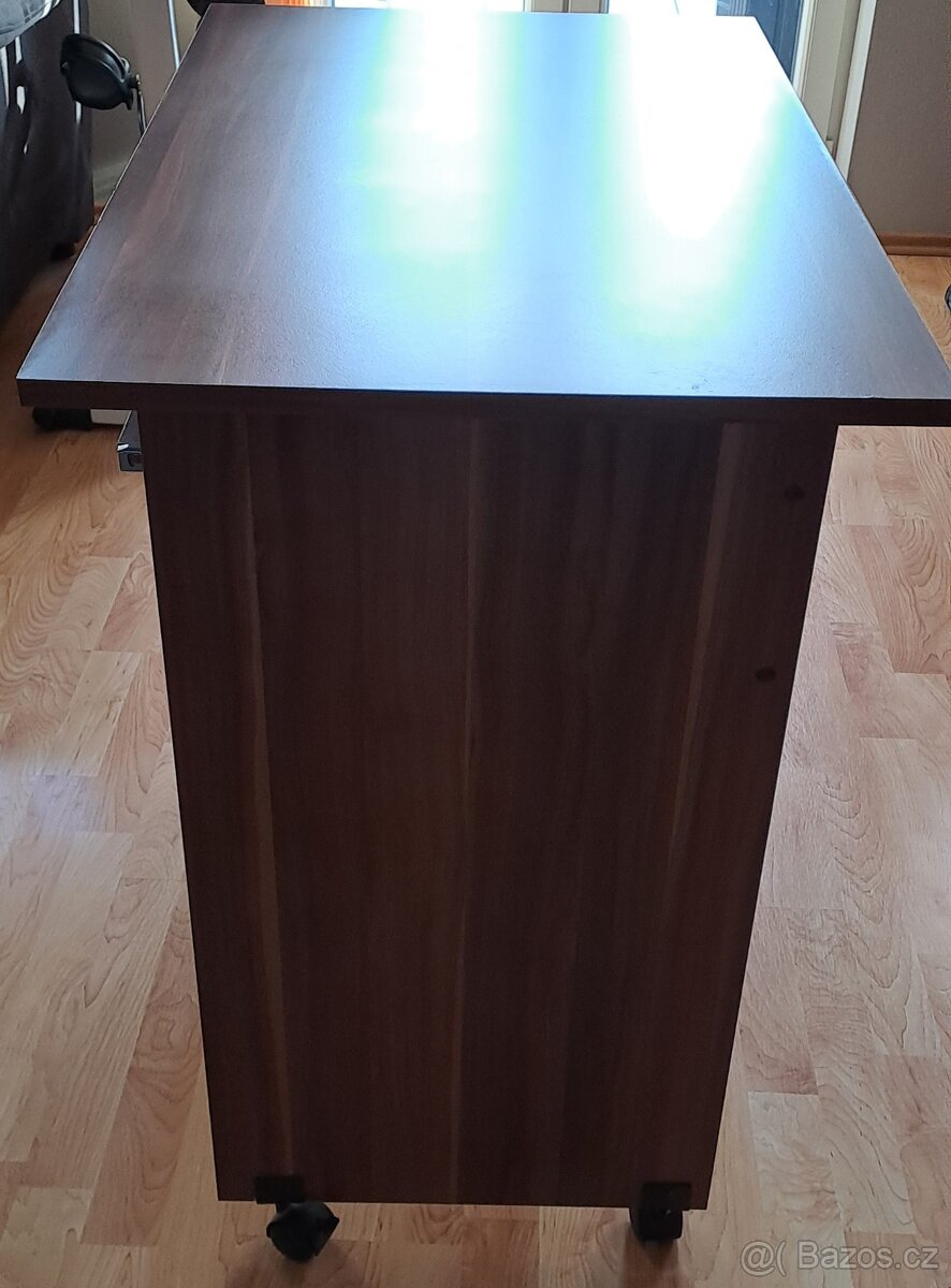 PC stůl na kolečkách, velmi levně - 4