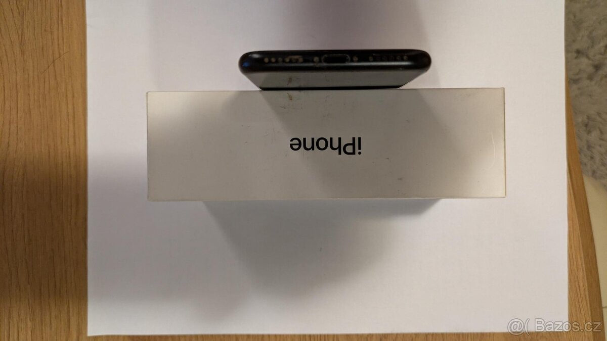 Iphone SE 2020 64 GB - 4