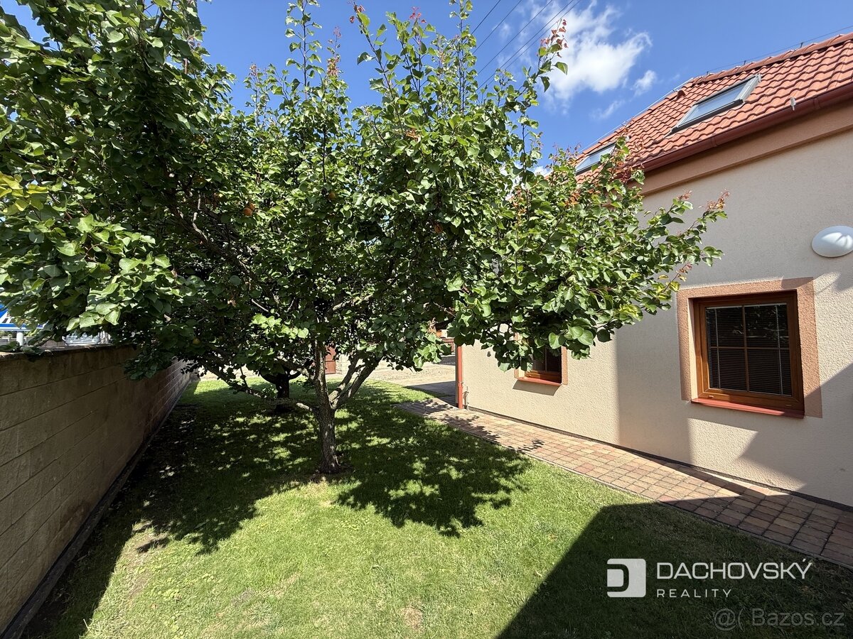 Pronájem rodinného domu 191 m², pozemek 400 m² - 4