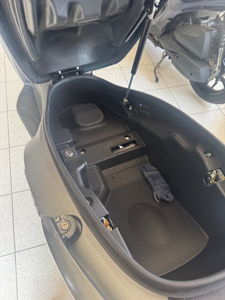 Kymco Agility 300 ABS - 4