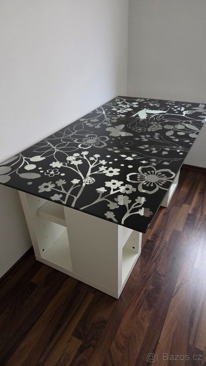 Stůl Ikea Vika Glasholm se sklenenou deskou - 4