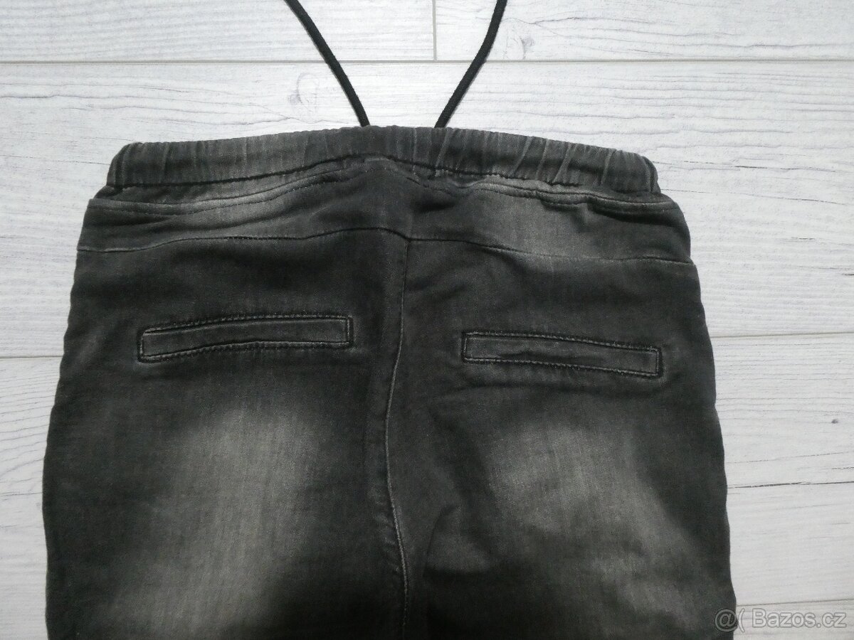 Mille Baci dámské černé džíny vel. S - 4