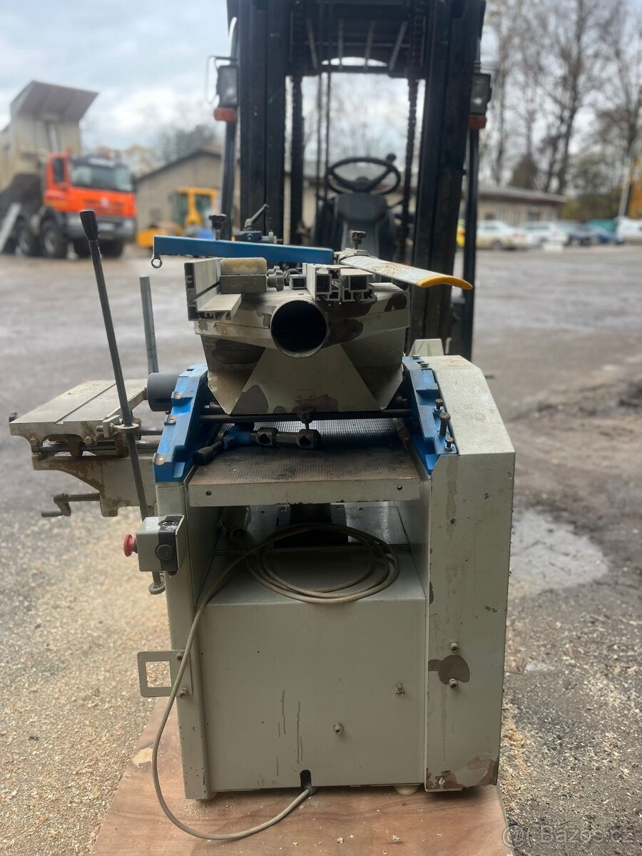 Srovnávací frézka - 4