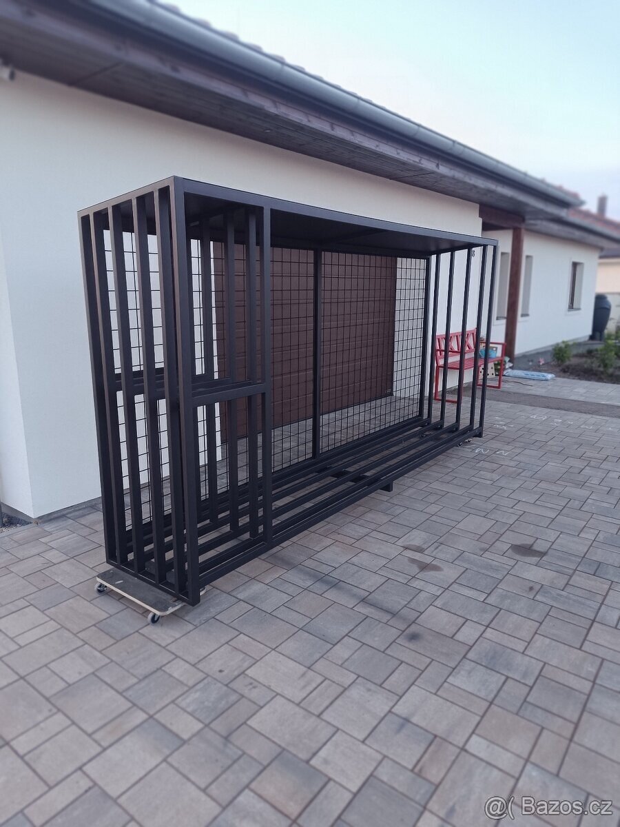 Dřevník z kovu - 4