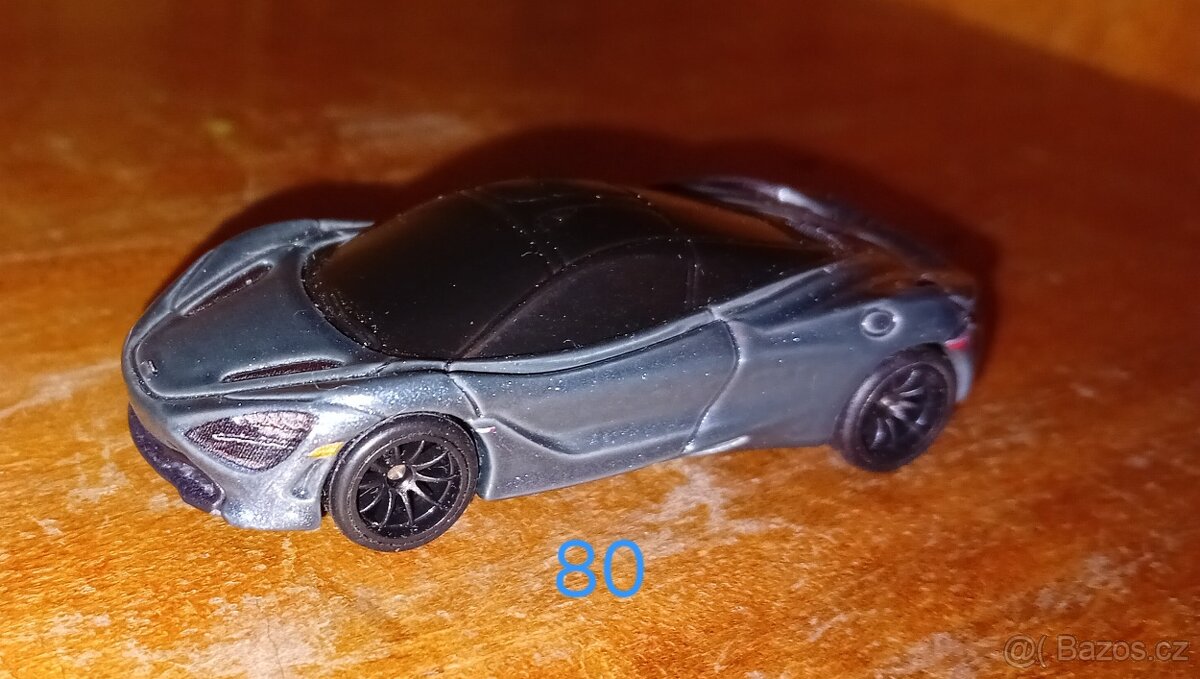 Hot wheels - 4