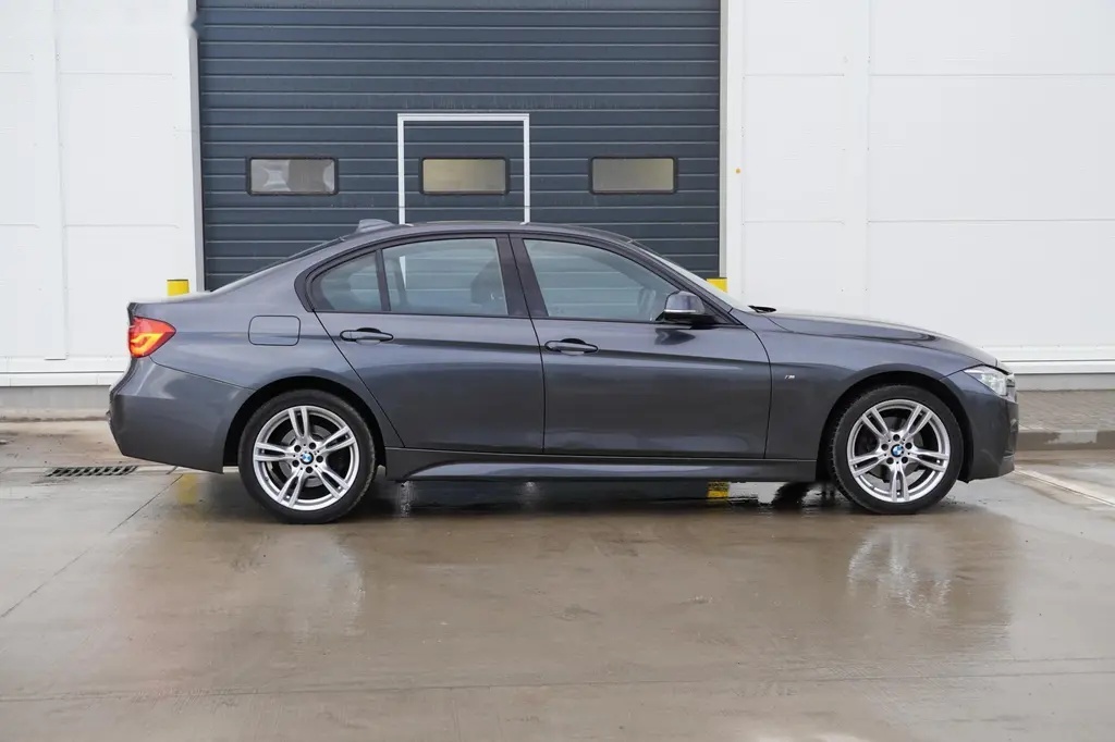 BMW Řada 3, 320D,Xdrive,M-paket,Led,Kamera - 4