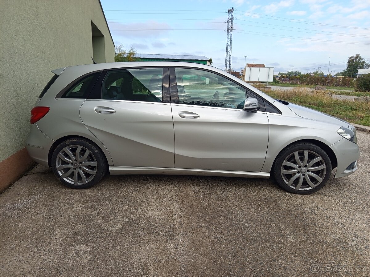 Mercedes B180 CDI - 4