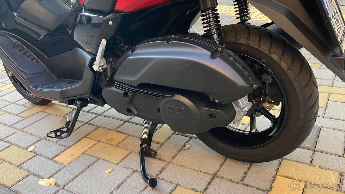 Yamaha NMax 125 - 4