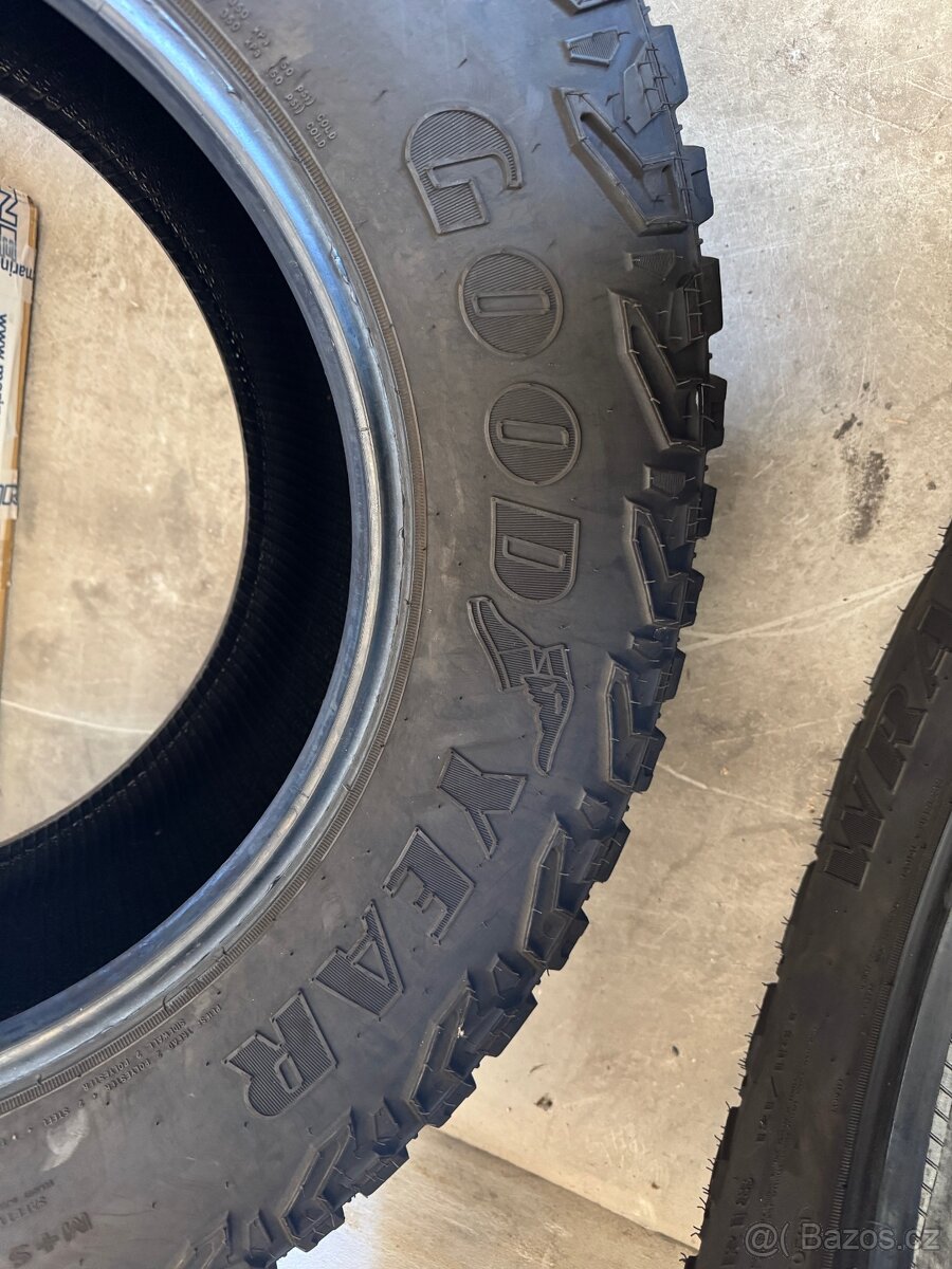 Goodyear Wrangler Territory RT 325/65 r18