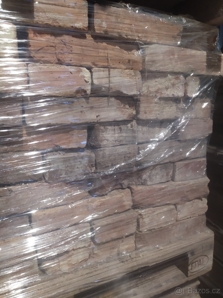 Cihly různé - šamotky, nové, staré pálené - 4