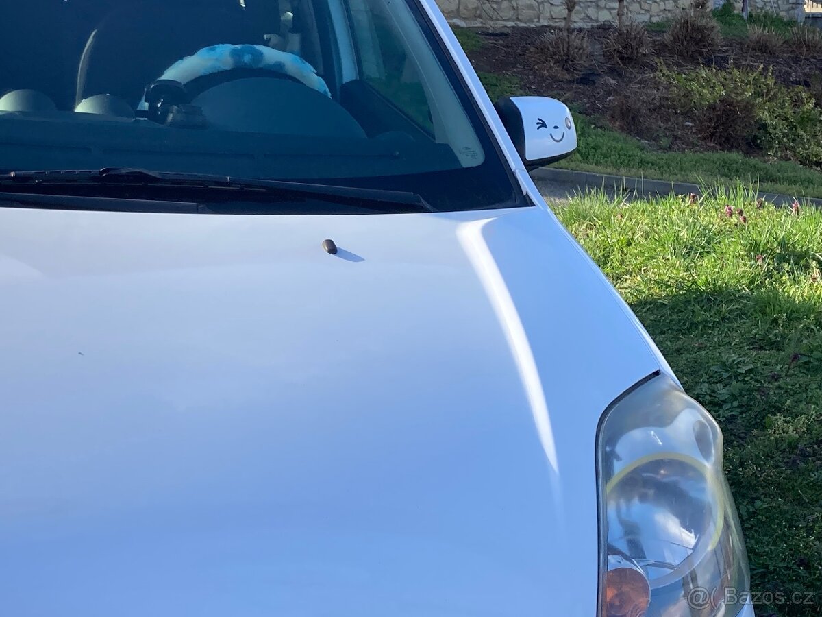 Ford fiesta 1,3i, 51 kw, r.v. 2008 - 4