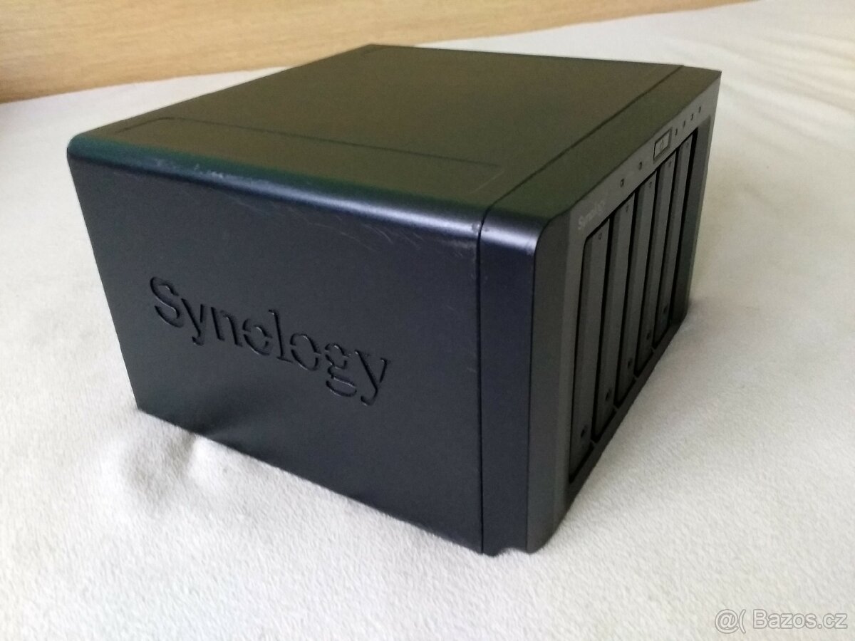 Synology DiskStation DS1515+-NAS - 4