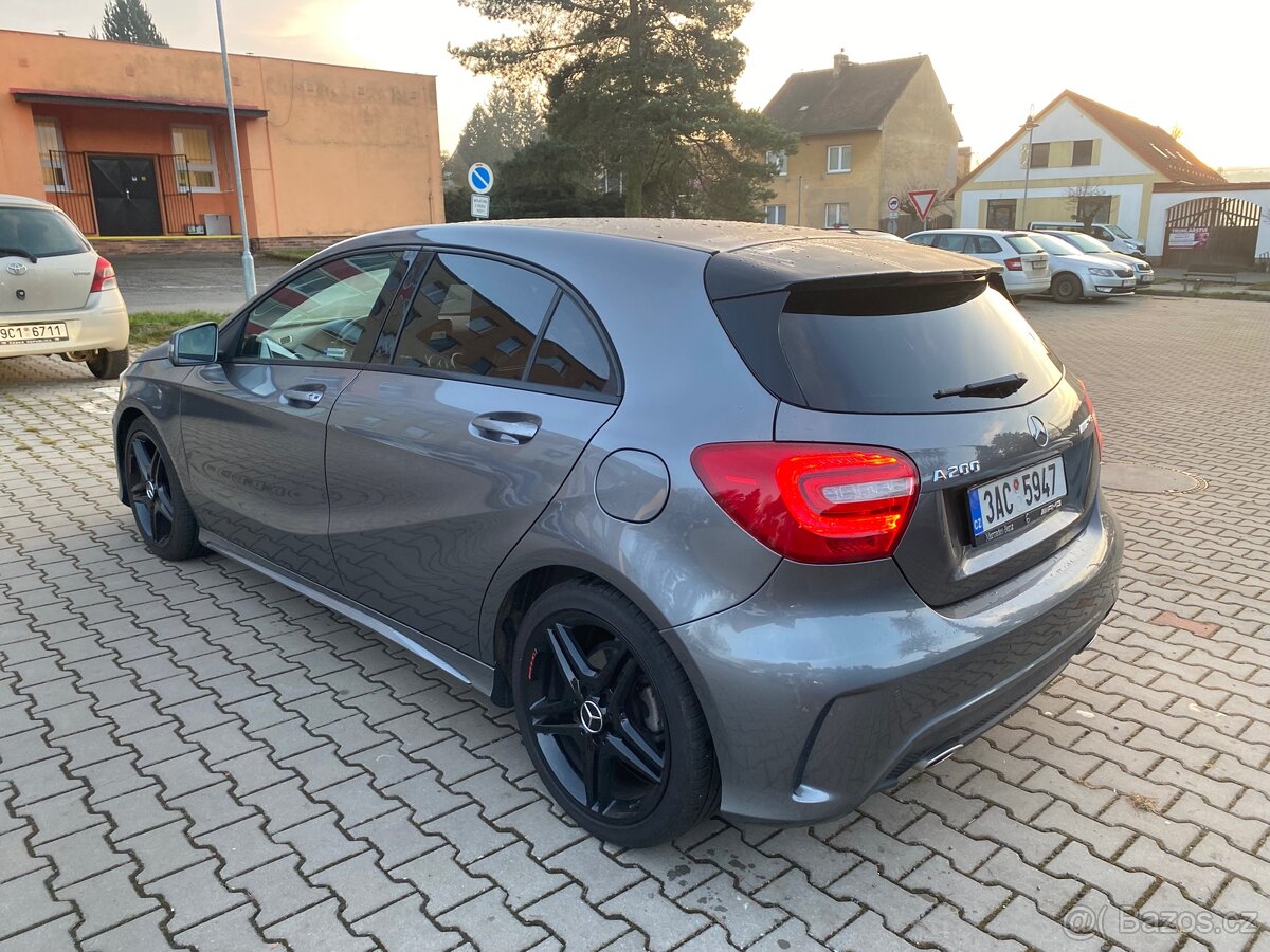 Mercedes Benz A 200 amg line - 4
