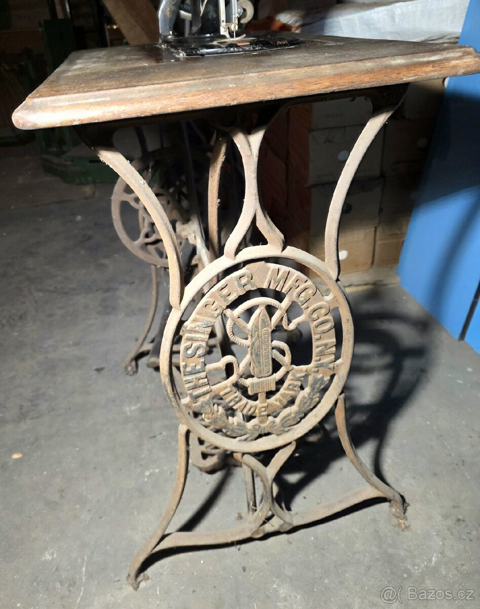 Šlapací šicí stroj SINGER - 4