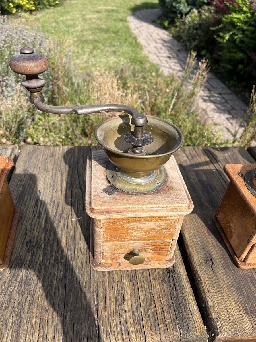 Mlýnky na kávu - 4