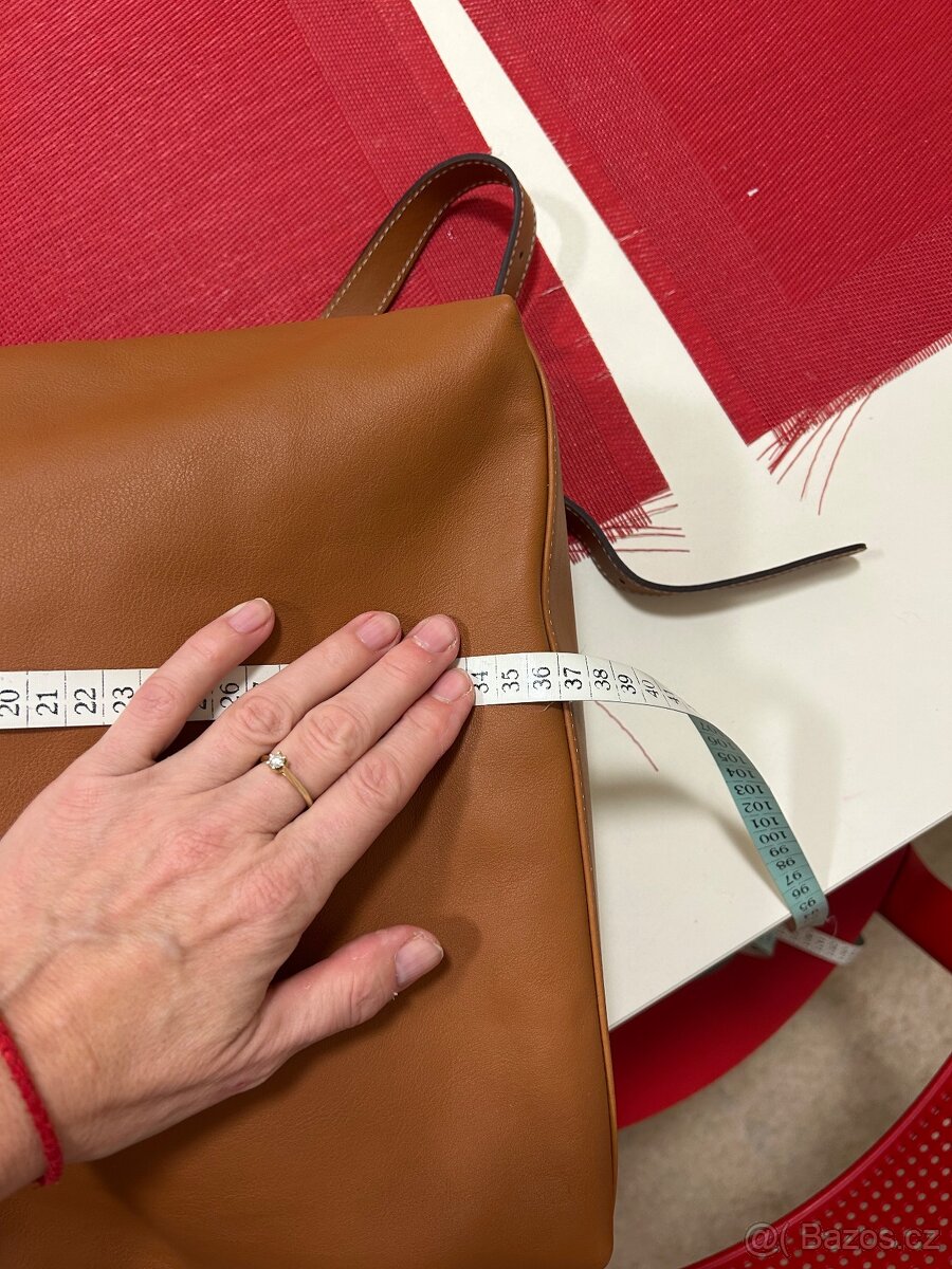 DÁMSKÝ MĚSTSKÝ BATOH PC 6.200,- - 4