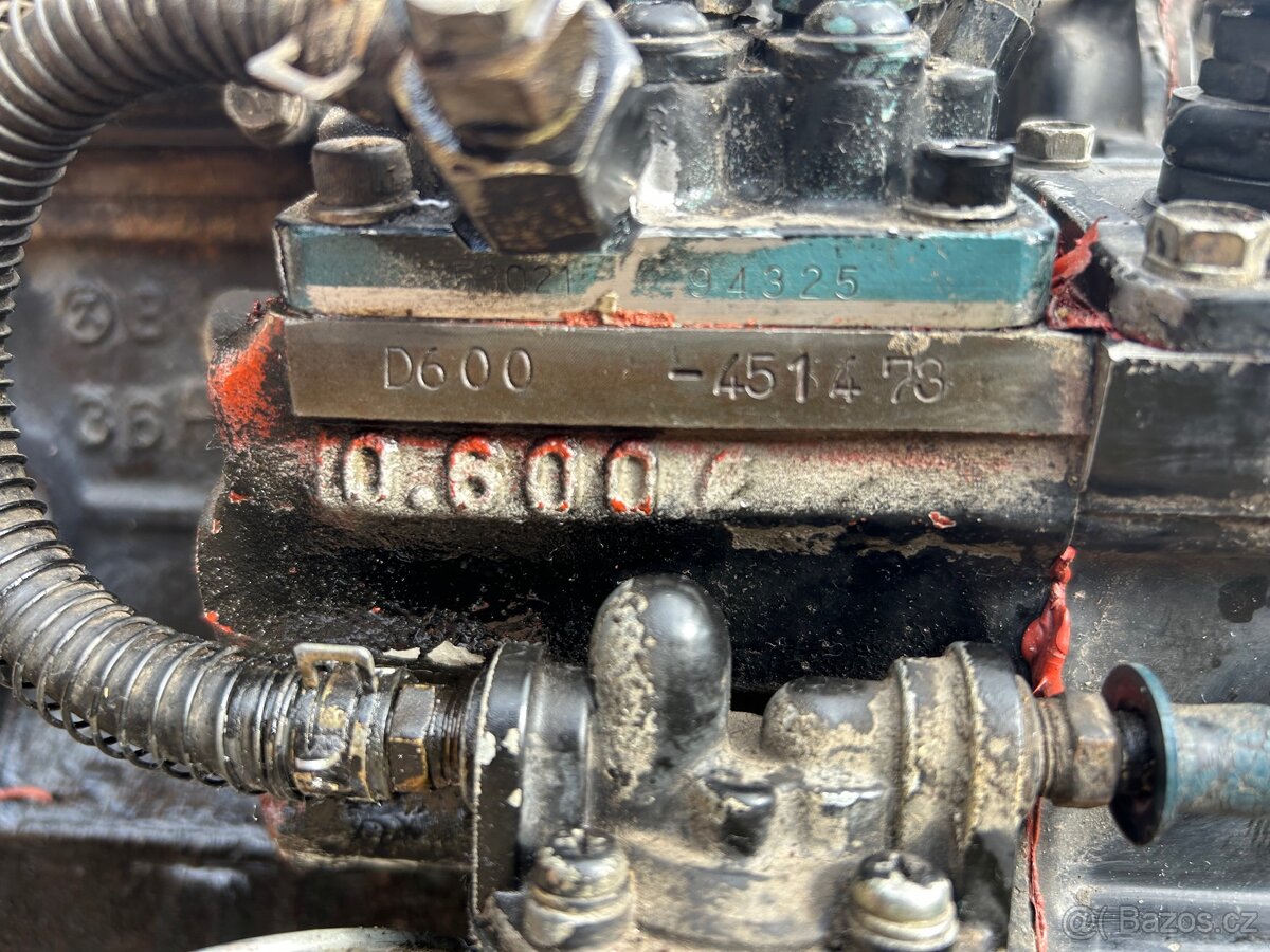Prodám Kubota motor - 4